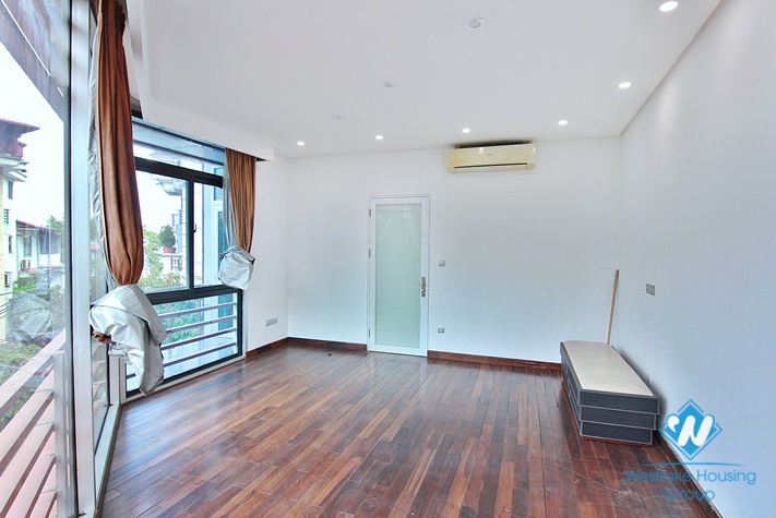 Unique roof-top swimming pool house for rent in Tay Ho, Hanoi 